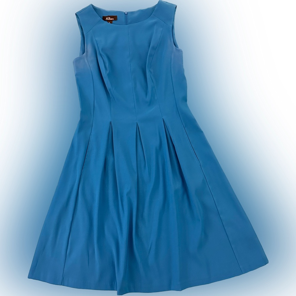 AGB Dress.  A-line teal size 8 flared dress.  Satin lined, back zip.